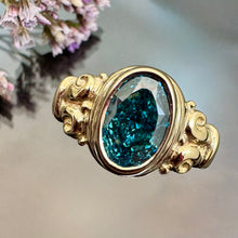 Load image into Gallery viewer, PET 1117 YG R - Blue Lab Diamond